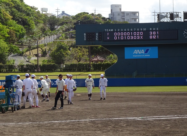 【大学野球】2020年秋以来の天皇杯奪還へ　ロスと沖縄で1年間を戦い抜く足元を固めた早大