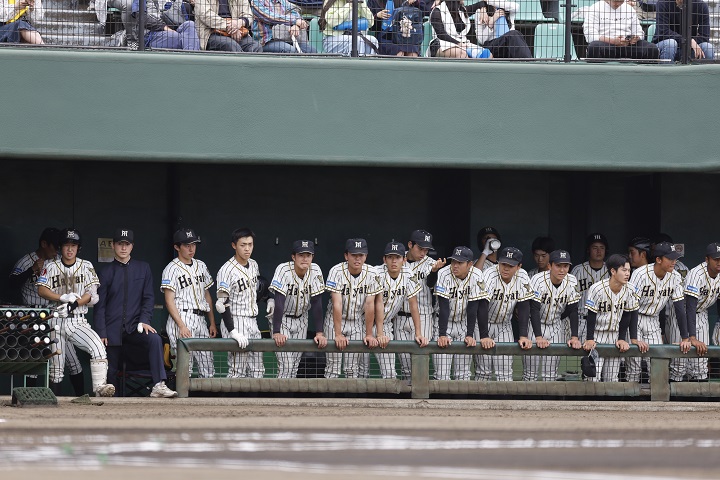 【高校野球】横浜隼人が11年ぶりの4強進出　勝因は「大応援団」「チーム力の結集」「キャプテンシー」