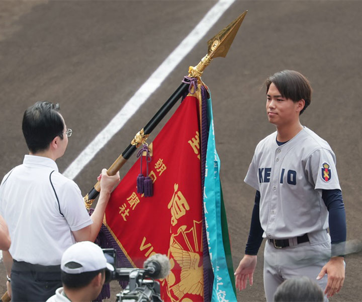 【甲子園】優勝旗を返還した慶應主将・加藤右悟 「日本一の主将」から「神宮の星」へ