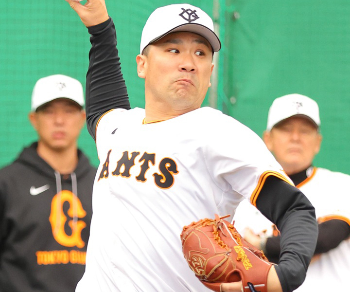 田中将大が久保康生コーチの「魔改造」で復活の予感　他球団から「昨年と明らかに違う」