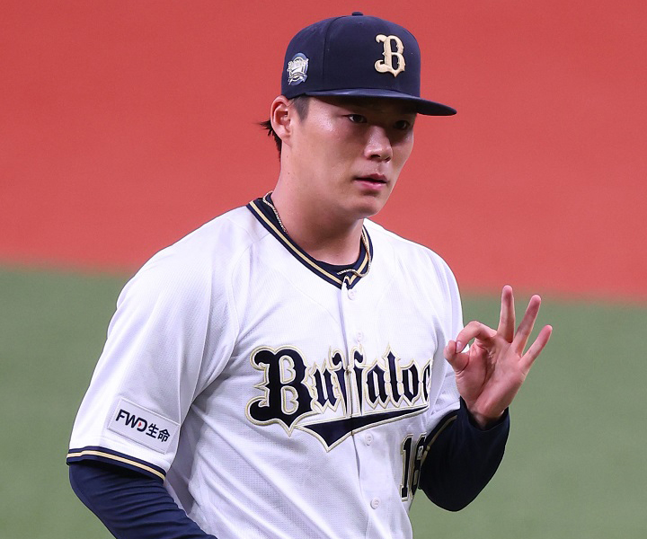 山本由伸へ「正直、お前のことはよう分からん」――『みんな大好き能見さん』からの言葉【第1回】