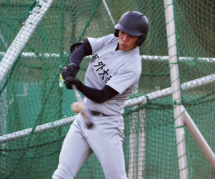 【ドラフト】ヤクルト・2位 西村瑠伊斗(京都外大西高) 巧みな内角のさばき／プロ野球ドラフト会議