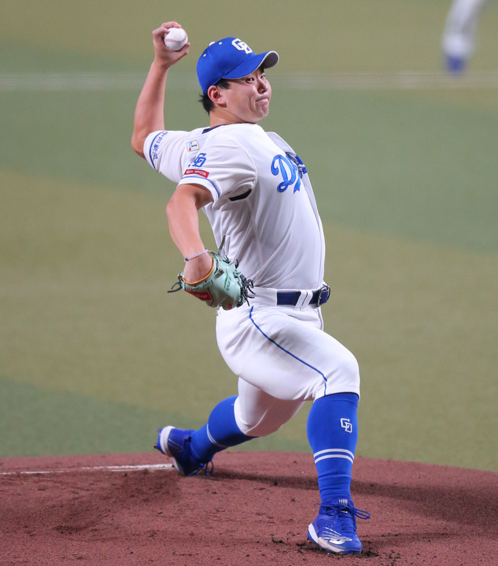 中日ドラゴンズ小笠原慎之介スパイク