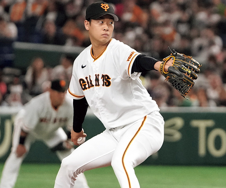 巨人・山崎伊織「元旦の朝も、ルーティンである起床後のベッドをコロコロで掃除すること、顔を洗うことからスタートしました」／お正月