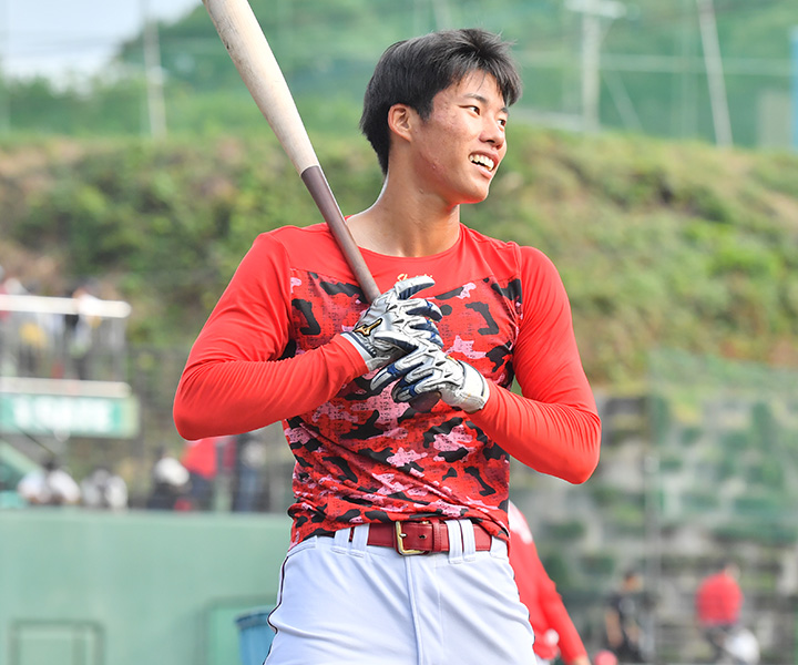 広島・二俣翔一「最近は、サッカーを見ることです。静岡出身(磐田東高)ということもあって、応援しているのは、ジュビロ磐田」／気分転換