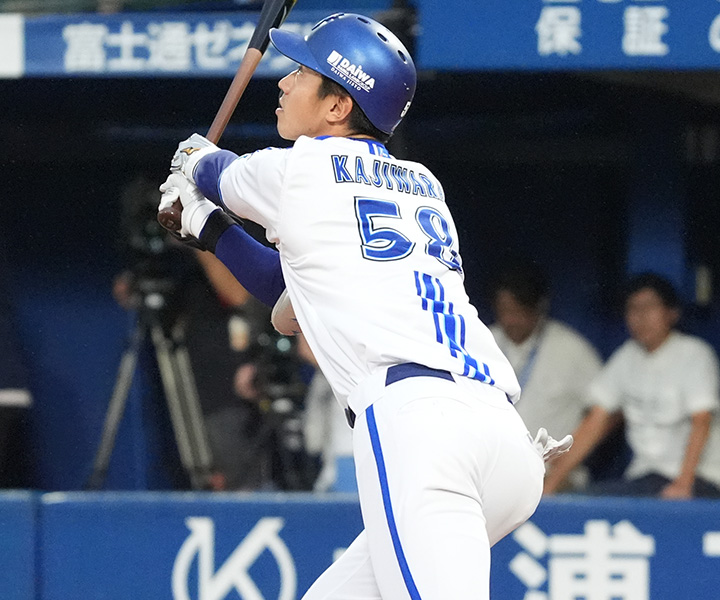 DeNA・梶原昂希「僕が最初に好きになったプロ野球選手は、小笠原道大さんでした」／あこがれの選手