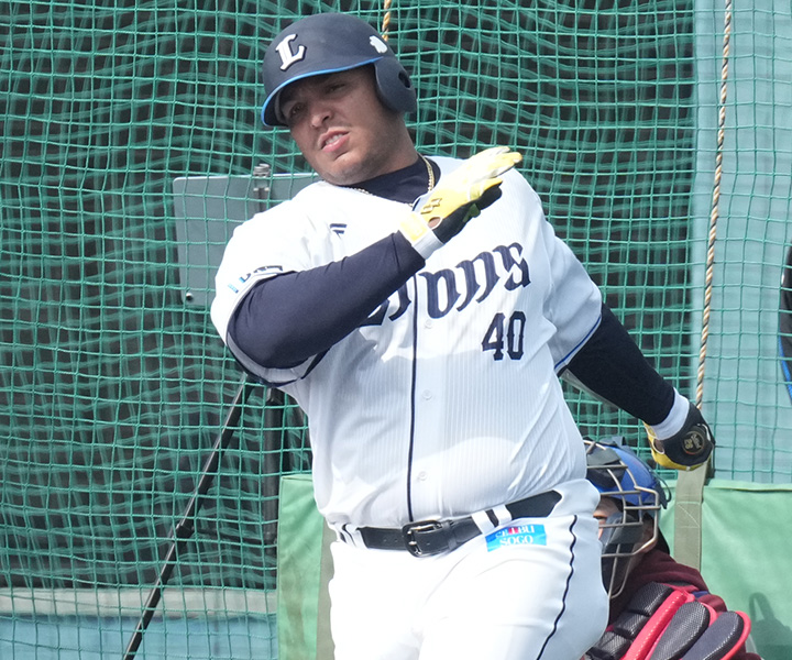 西武・セデーニョ「若い選手が多いなというのが一番の印象。仲がいいのはサトウ(佐藤龍世)です」／新天地