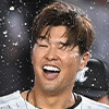 ロッテ・中村奨吾「初めてのサヨナラ打なので、打ってからどうやって水を掛けられるのか分からなくて...」／プロ初サヨナラ