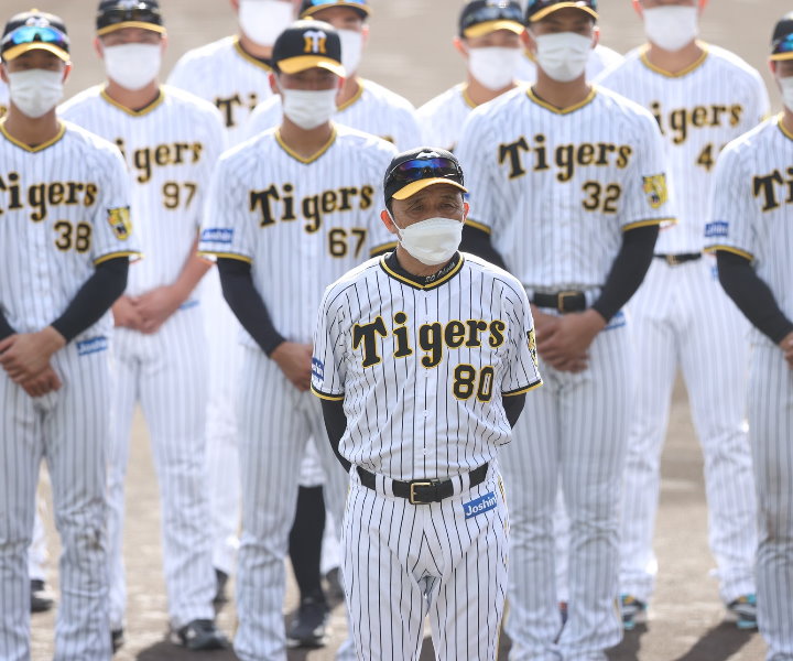 張本勲コラム「来シーズンは岡田監督の阪神が楽しみだ。大山と佐藤輝のポジション固定は大賛成。2人の活躍がチーム成績を左右するはずだ」
