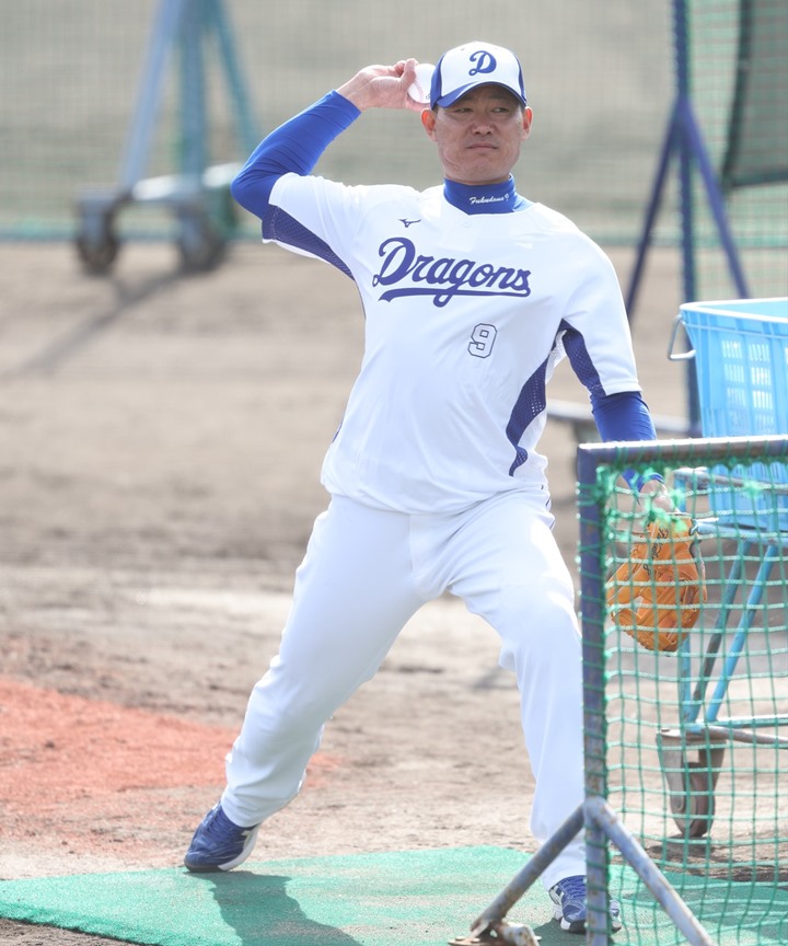 中日ドラゴンズ 福留孝介 引退記念ユニフォーム プロコレクション 本人 ...