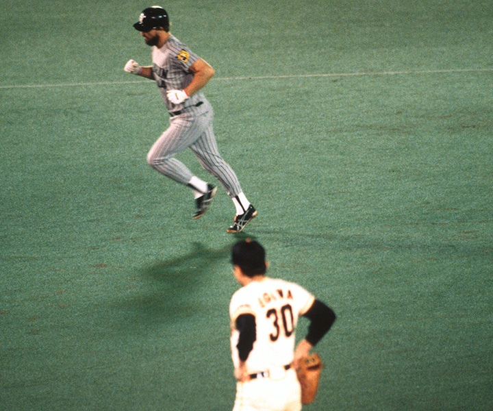 ＜1986年6月26日＞逃げない江川をバースがとらえた！　7試合連続HRのNPBタイ記録