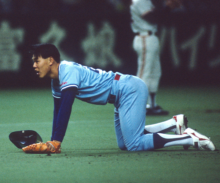 ＜1990年4月7日＞野球に誤審は付き物なのか？　“疑惑”の本塁打にギャオスが崩れ落ちた開幕戦