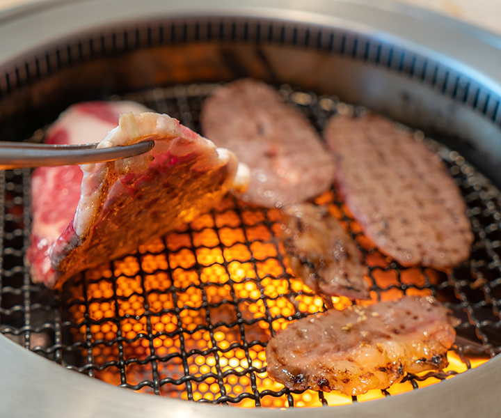 小笠原道大コラム 第20回 夏バテ防止法「好きなものを無理なく食べて、体力を維持しましょう」