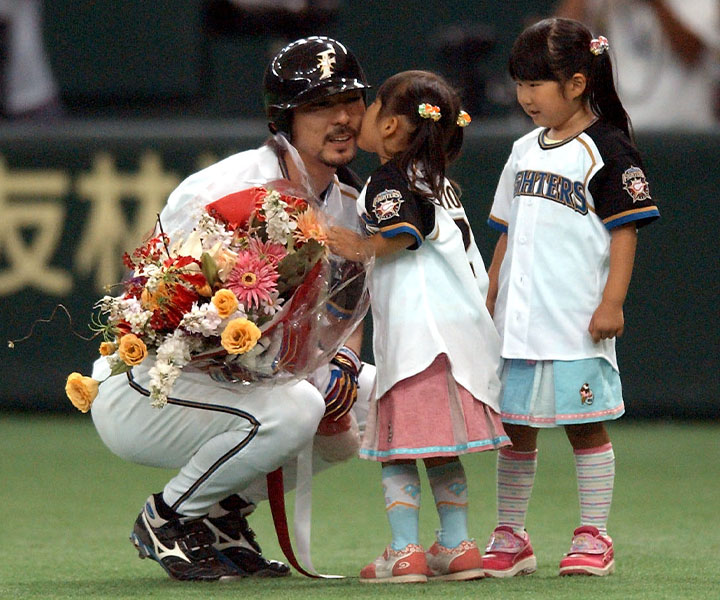 小笠原道大コラム 第55回 娘「大谷選手、おめでとう。ウチの2人の娘の話を書きます」