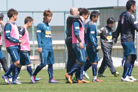 横浜fc 練習でpkを外すことが 試合でアシストができる秘訣 練習場レポート 速報 サッカーeg