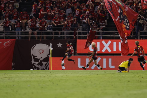 激闘首位争い。奇跡的90+4分/Ｊ１リーグ 第24節 鹿島×柏