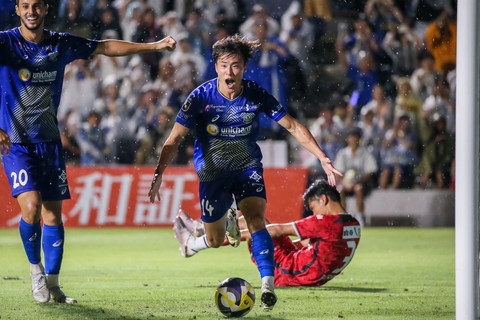初3連勝。いざ再浮上へ/Ｊ２リーグ 第25節 今治×熊本