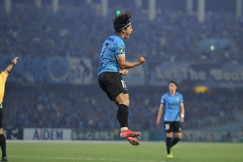 多摩川を制して加速する/Ｊ１リーグ 第30節 川崎F×FC東京